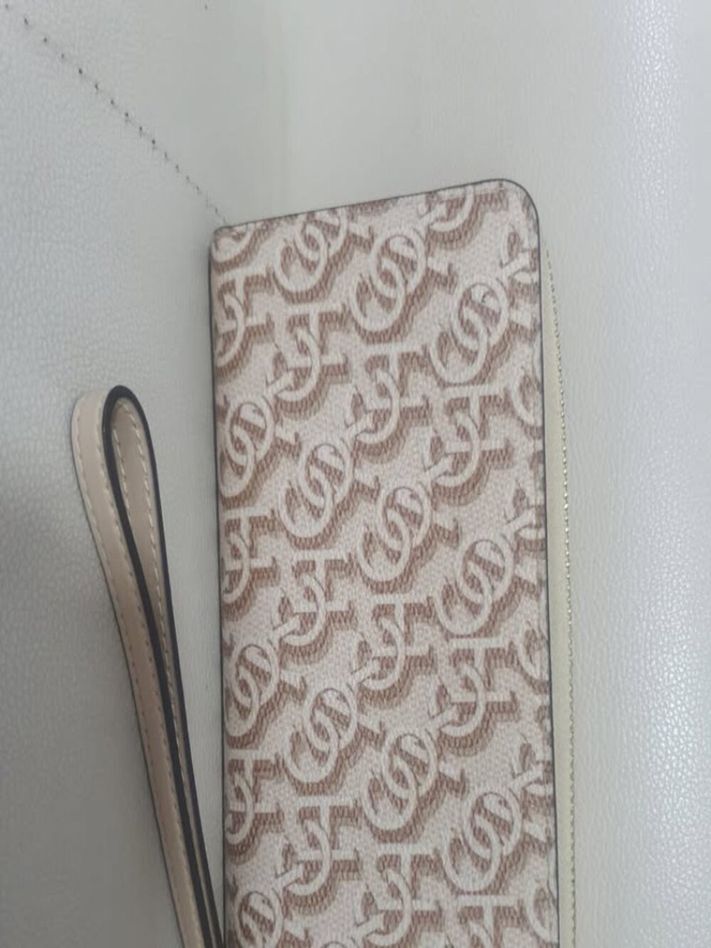 Authentic Coach Zip Around Wallet Wristlet – Chalk Monogram